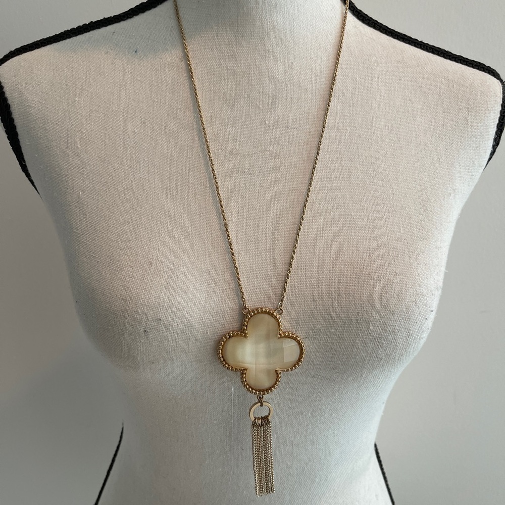 Faceted Resin Clover Shape Necklace Dangling Chain